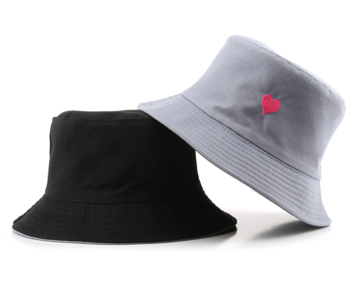 Multi colored bucket hat