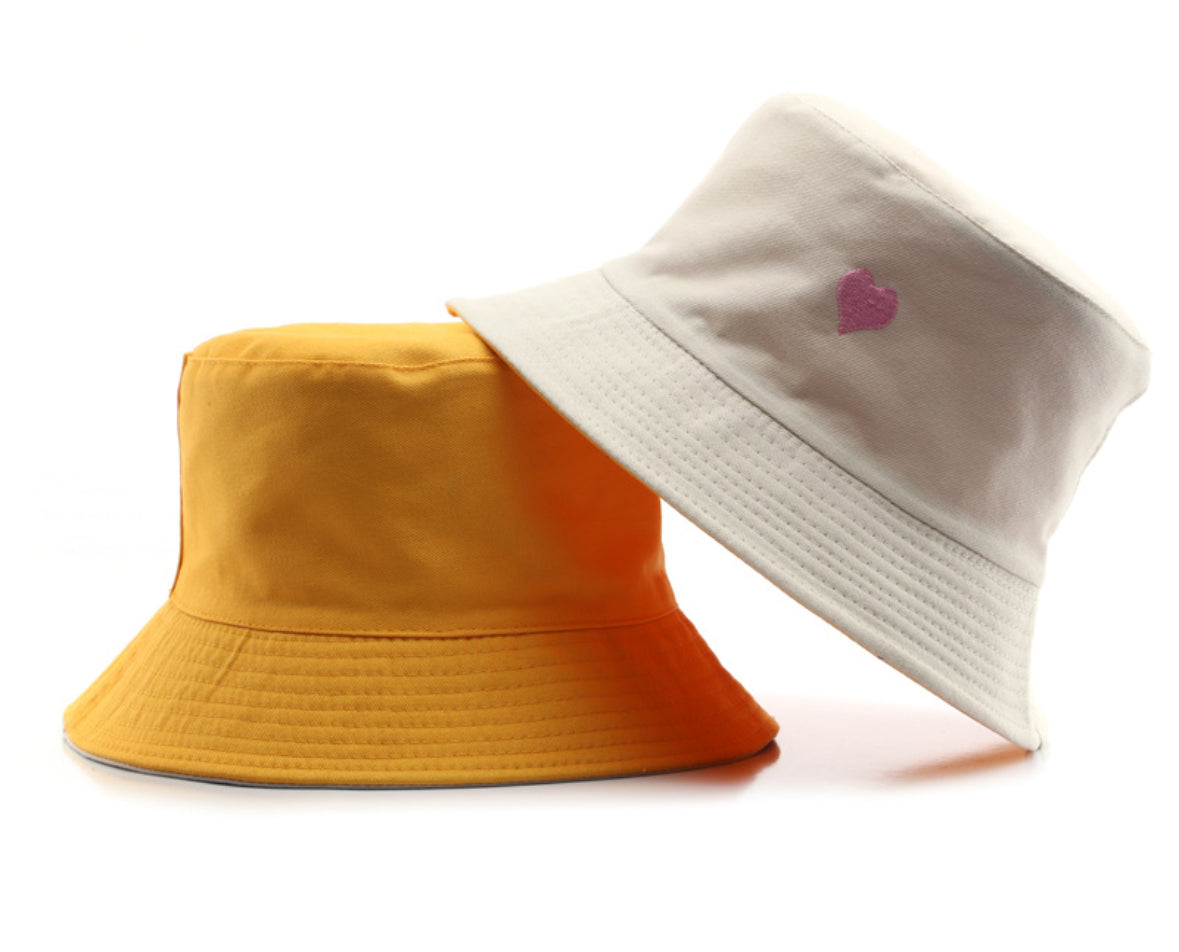 Multi colored bucket hat