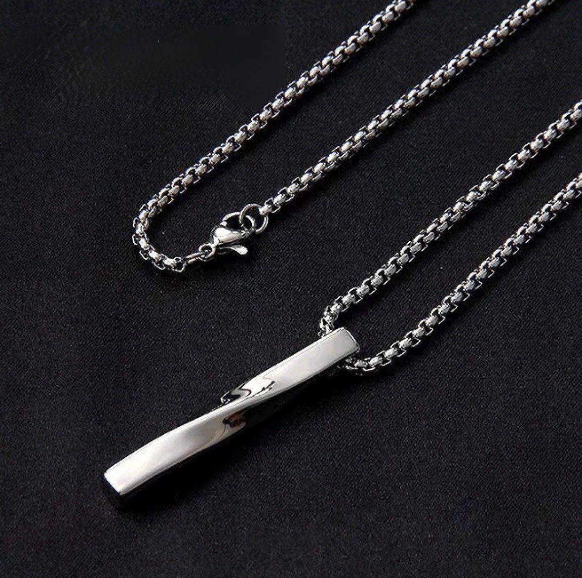 Spiral long necklace
