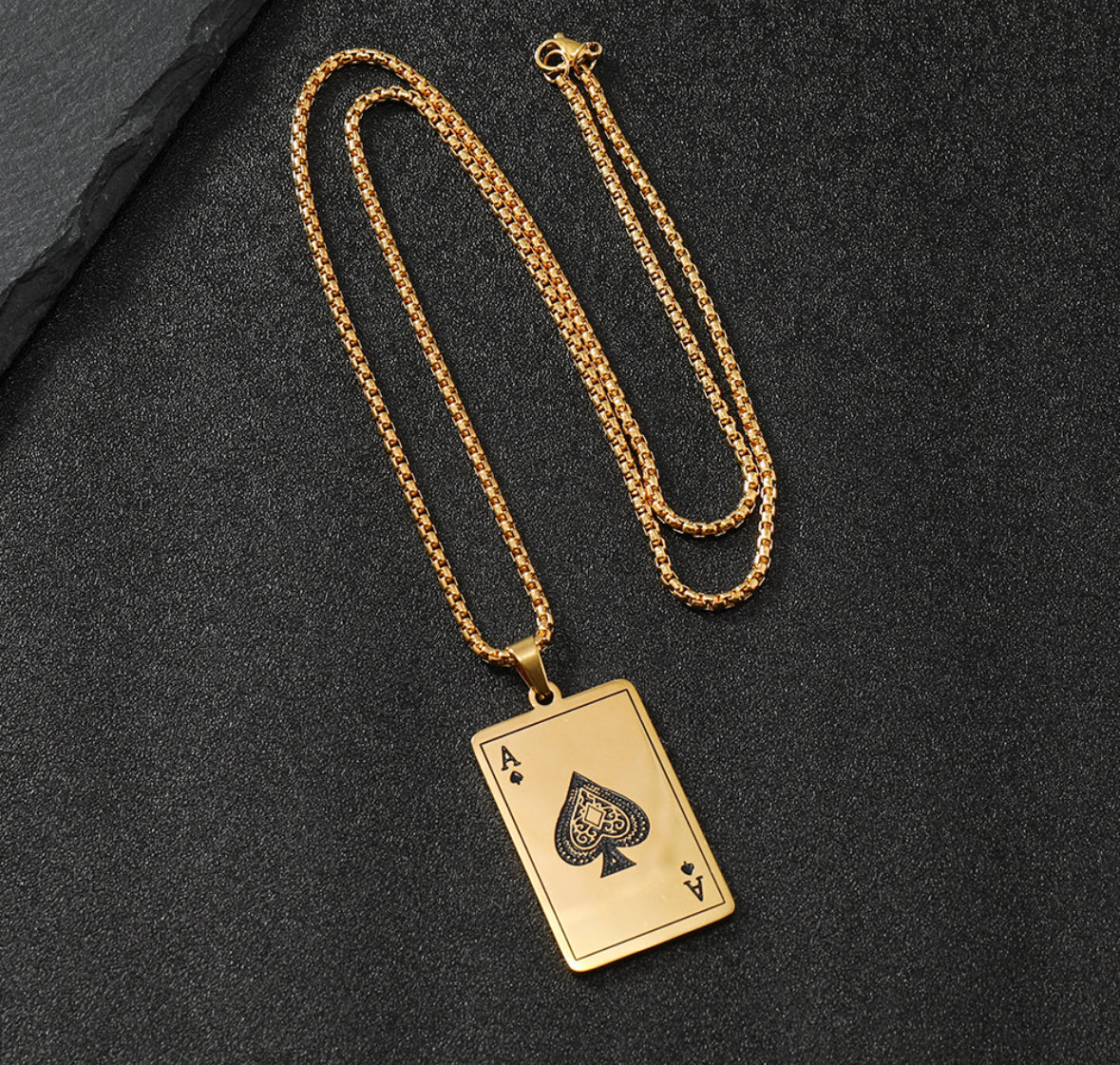 Poker necklace