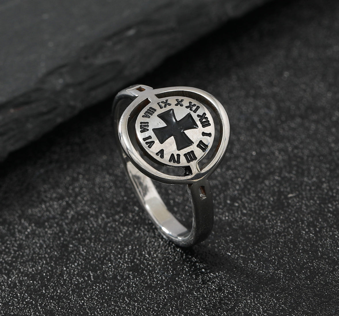 Roman cross ring