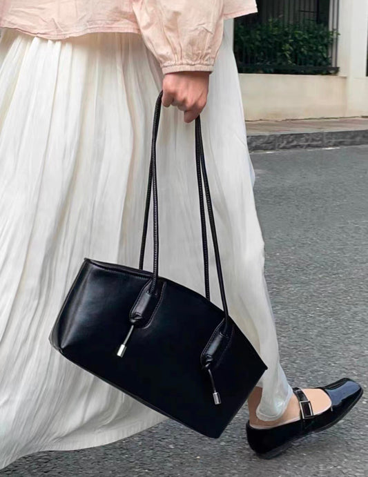 chic under arm bag