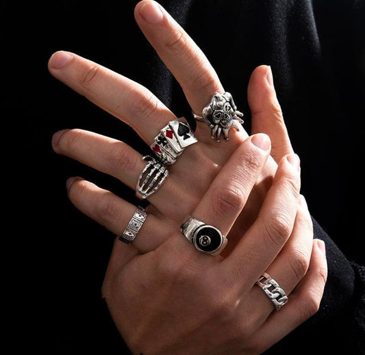 Gothic round ring set